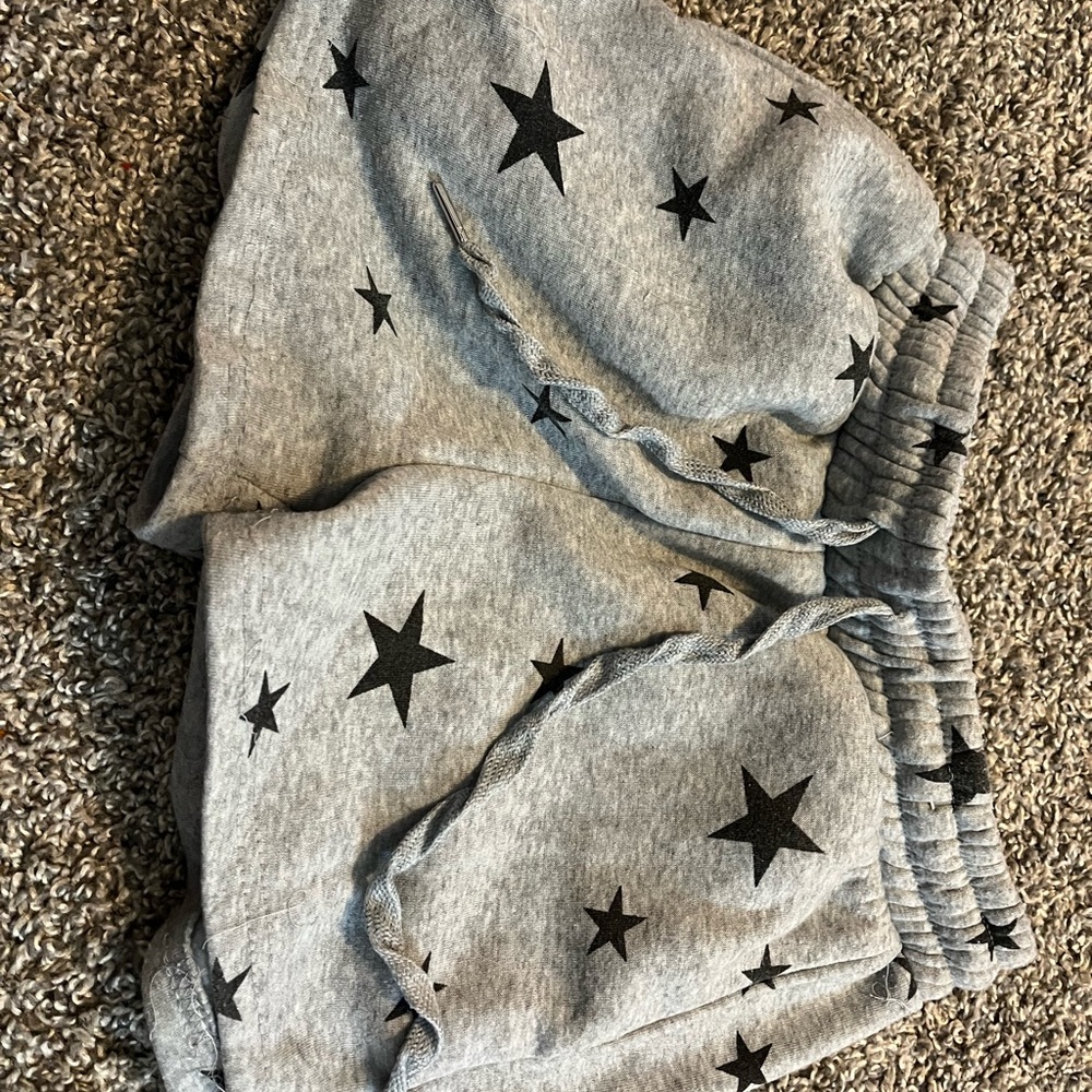 Star sweat shorts
